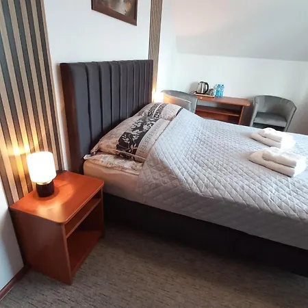 לינה וארוחת בוקר Akwen רבאל